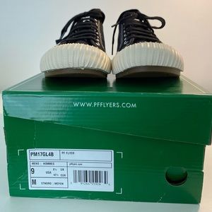 Mens PFFlyers Size 9